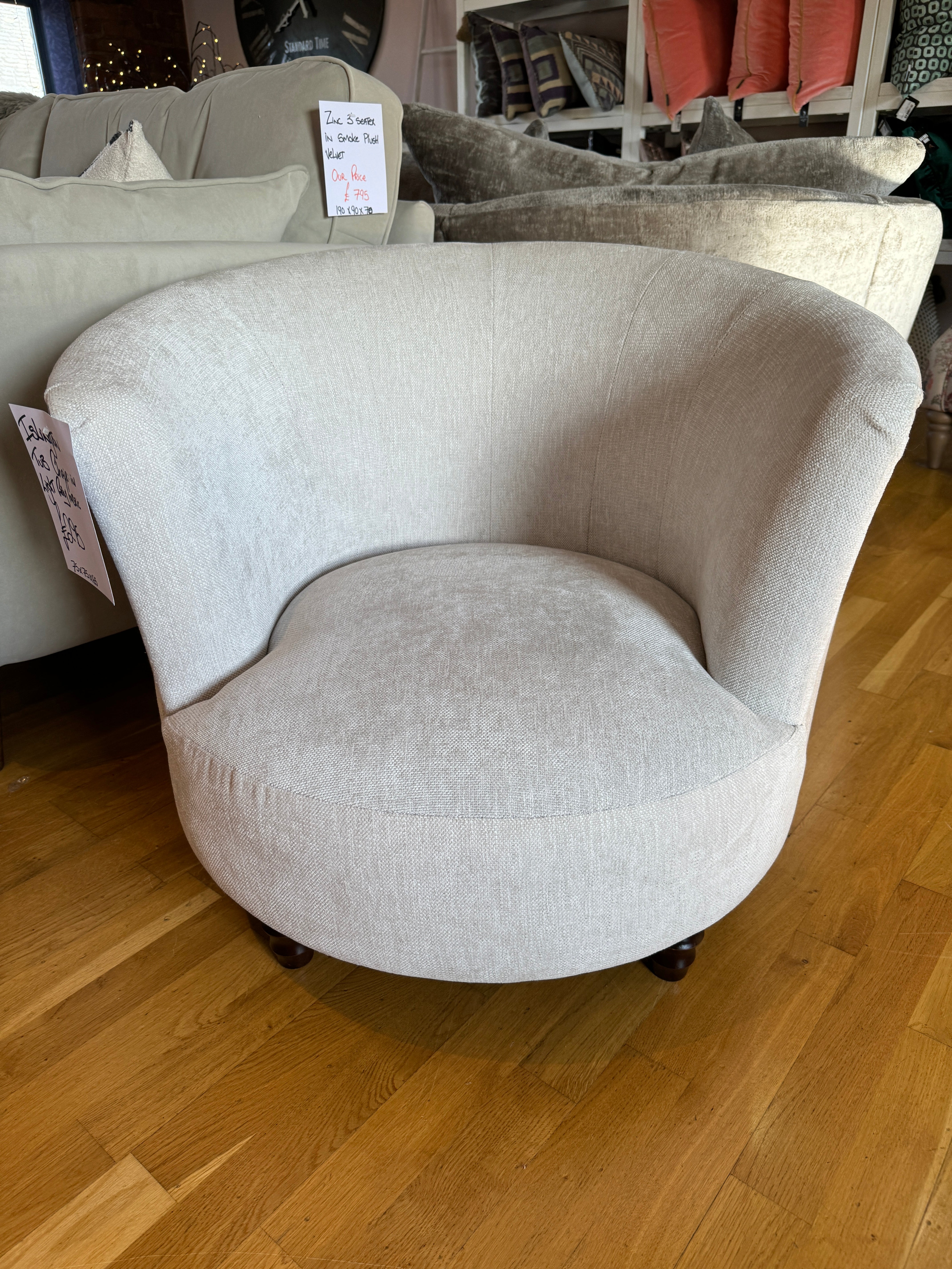 SOFOLOGY ISLINGTON small accent chair in ivory / light grey fabric
