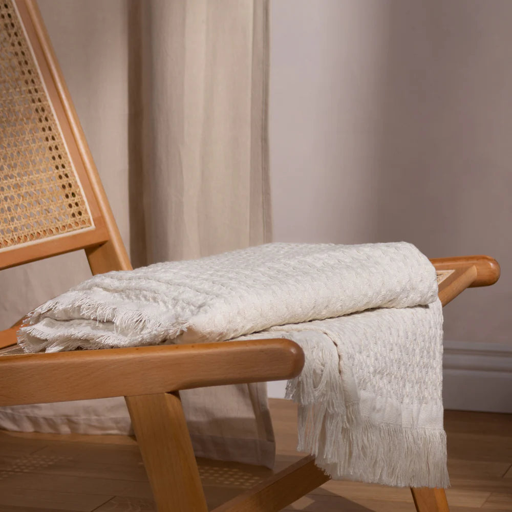 Abel waffle fringe throw 130 x 180cm in Natural
